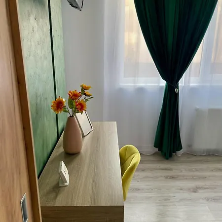 Greenlight By Apartment