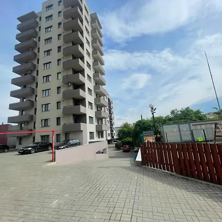 Greenlight By Apartment *
